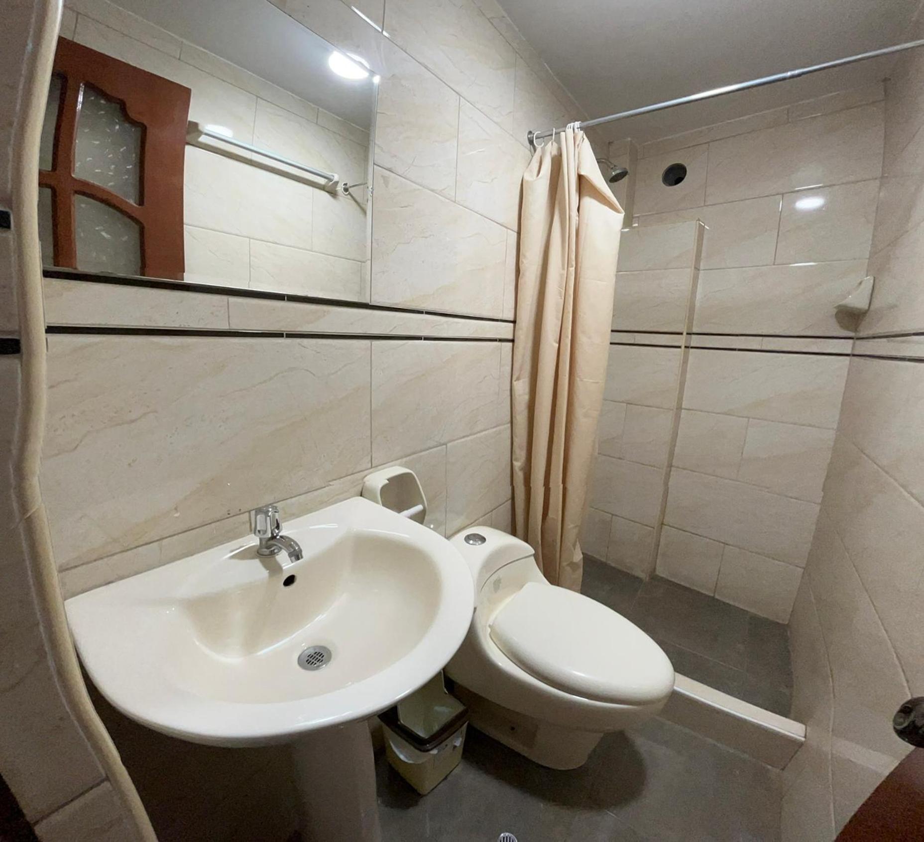 Hostal Apu Qhawarina Ollantaytambo Ngoại thất bức ảnh
