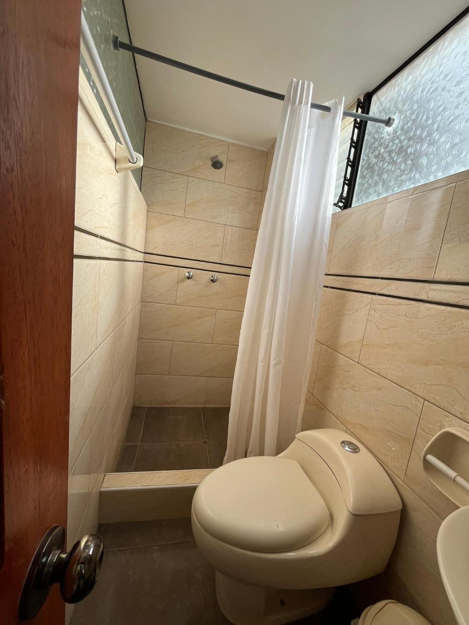Hostal Apu Qhawarina Ollantaytambo Ngoại thất bức ảnh