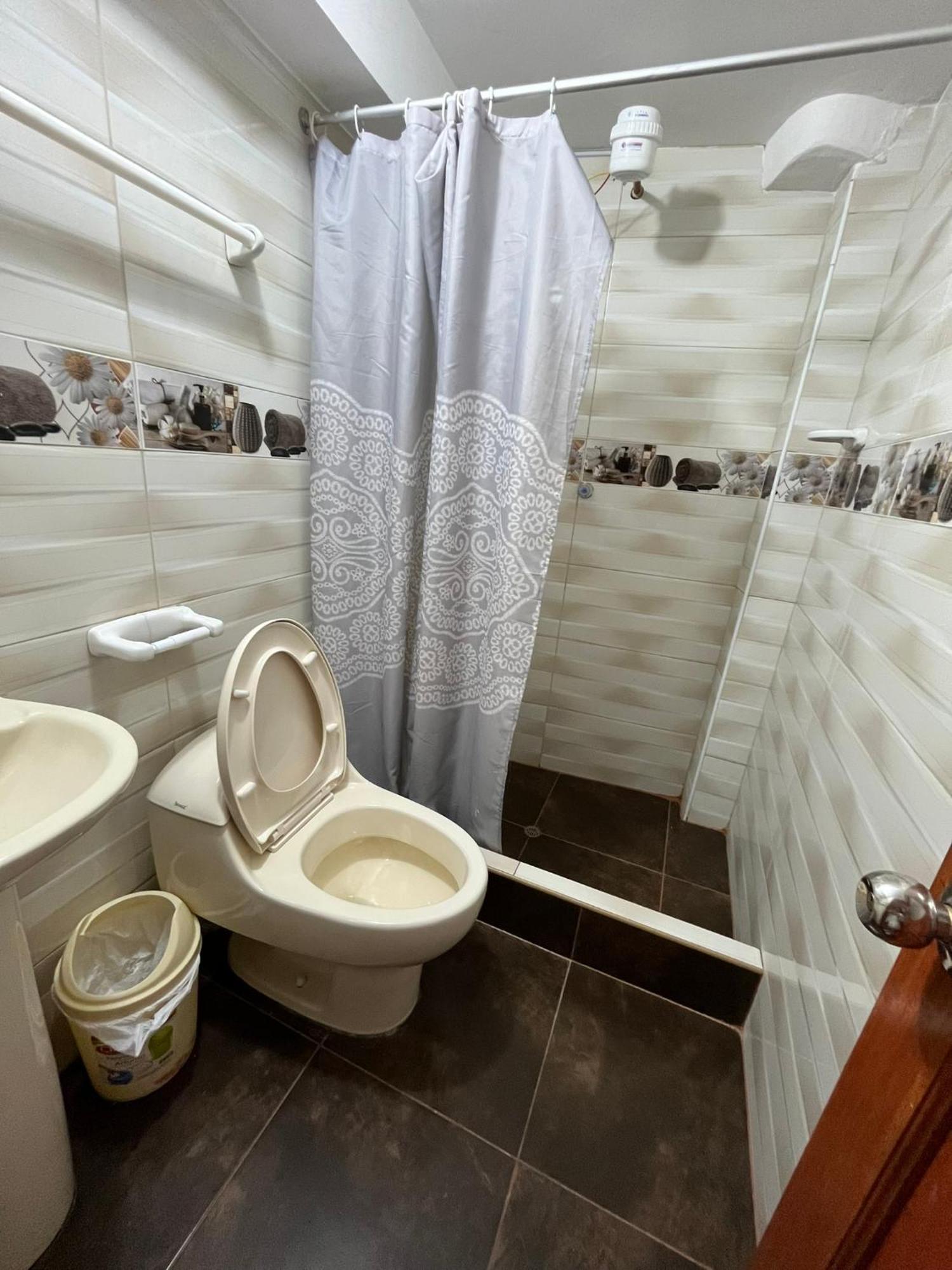 Hostal Apu Qhawarina Ollantaytambo Ngoại thất bức ảnh
