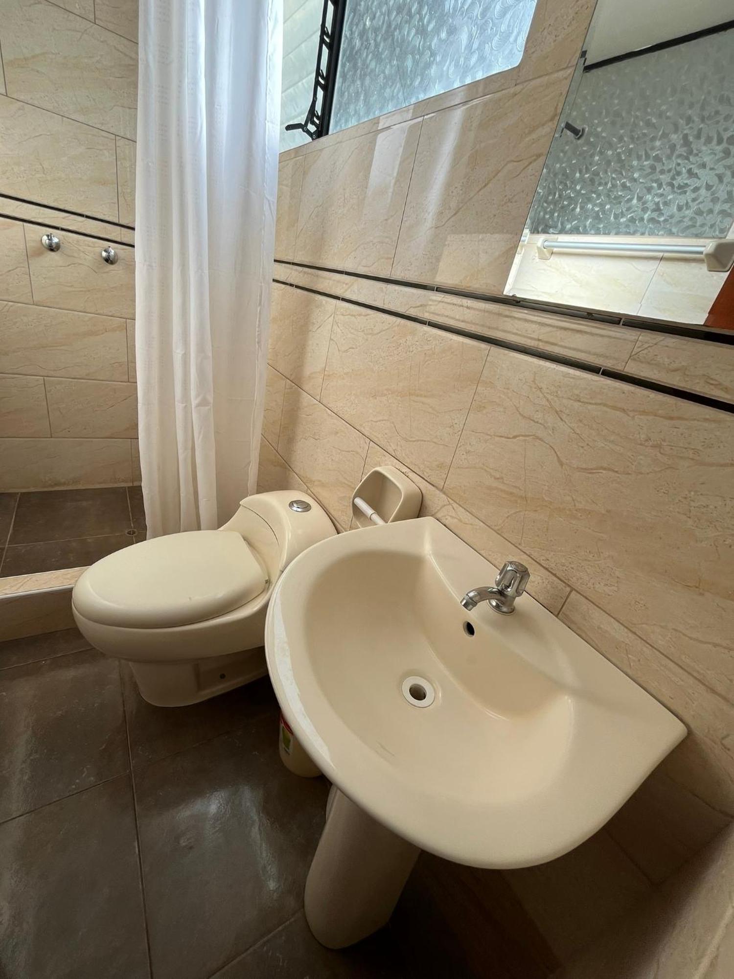 Hostal Apu Qhawarina Ollantaytambo Ngoại thất bức ảnh