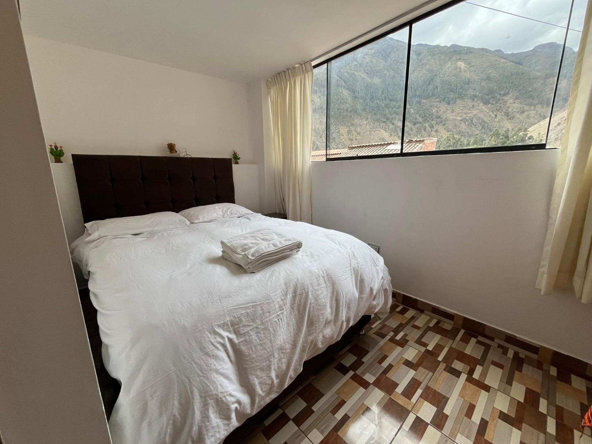 Hostal Apu Qhawarina Ollantaytambo Ngoại thất bức ảnh